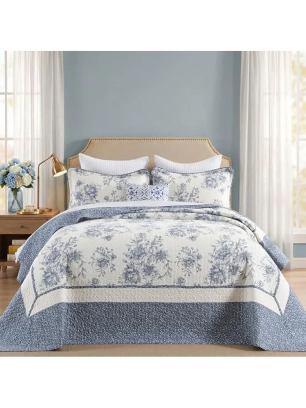 Blue and Cream Floral Quilt Set